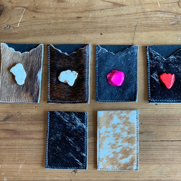 Cowhide Cellphone Card Caddy - Picture 3 of 8